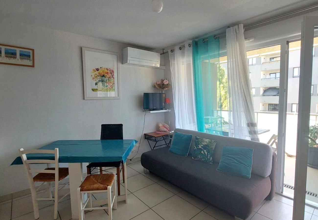 Appartement à Sète - 035