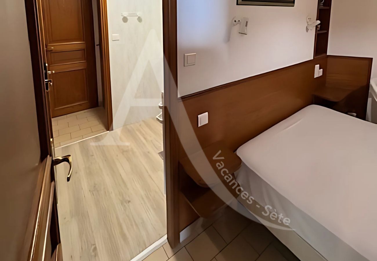 Appartement à Sète - 492 / T2 VUE MER AVEC PARKING ET WI-FI